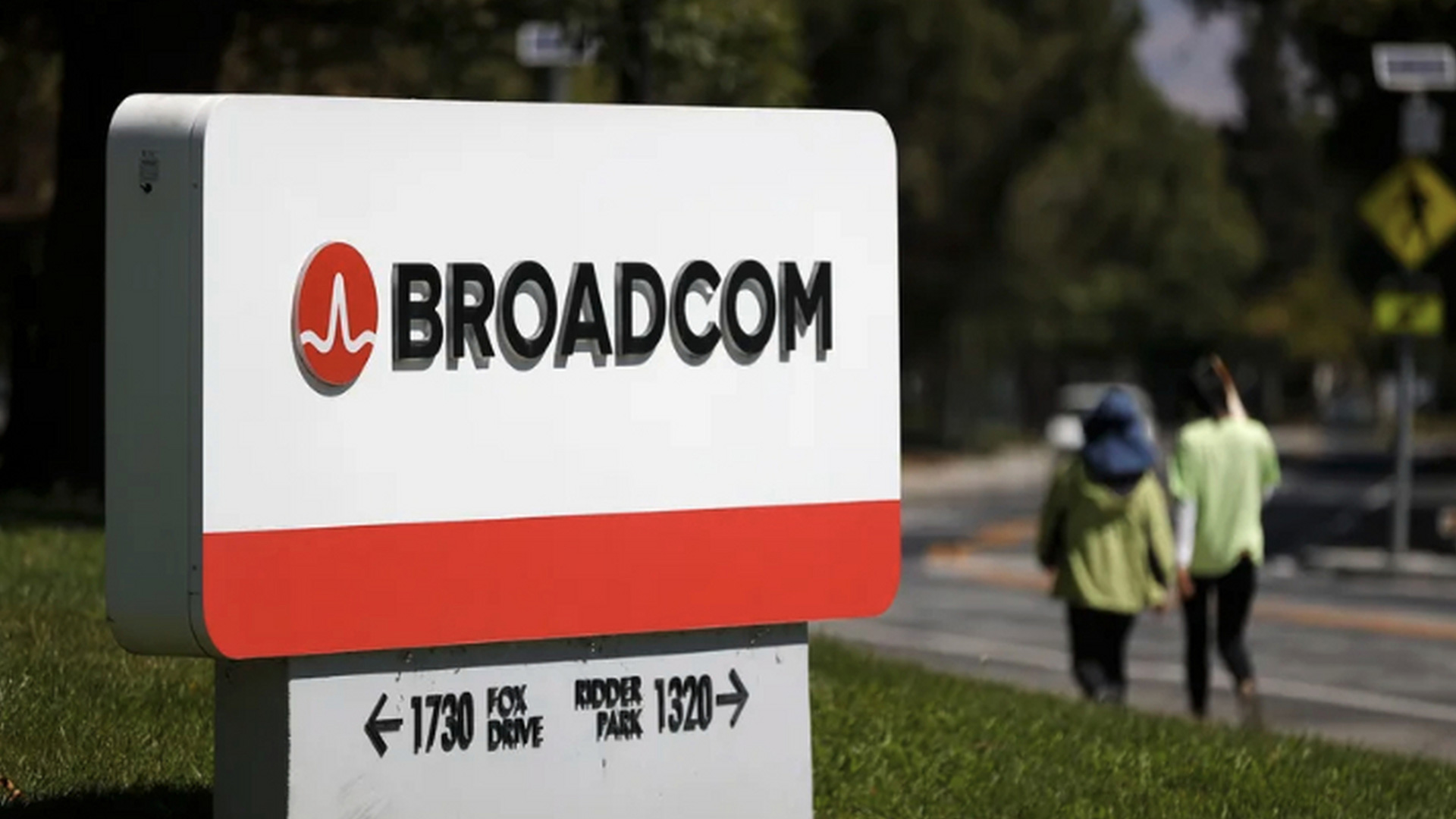 BroadcomͨоƬ˾logoO(sh)Ӌ(bio)R/